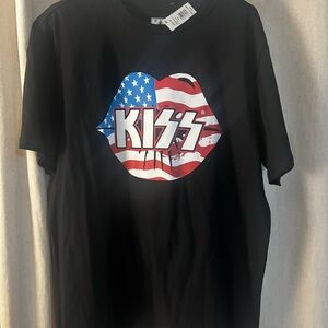 NOT FOR SALE 
KISS Women’s Graphic T-Shirt